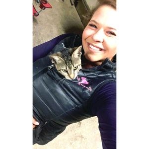 Meet your Posher, Lacy